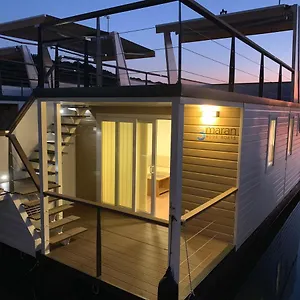 Floating House - Arena 2 Pula